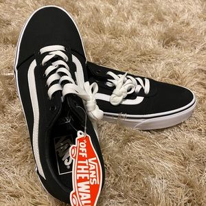 Vans Lace up sneakers- Womens